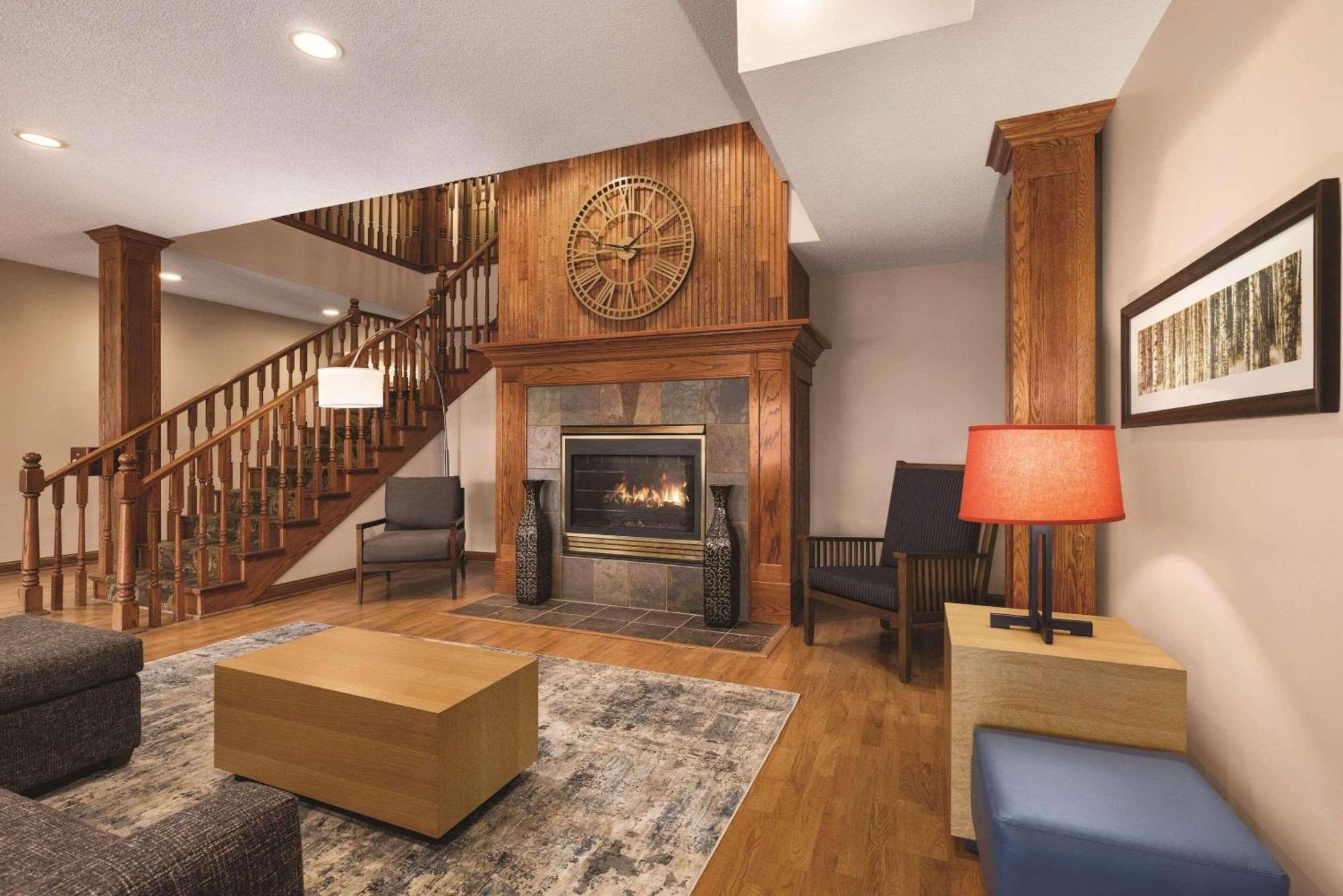 Country Inn & Suites By Radisson, Forest Lake, Mn Экстерьер фото